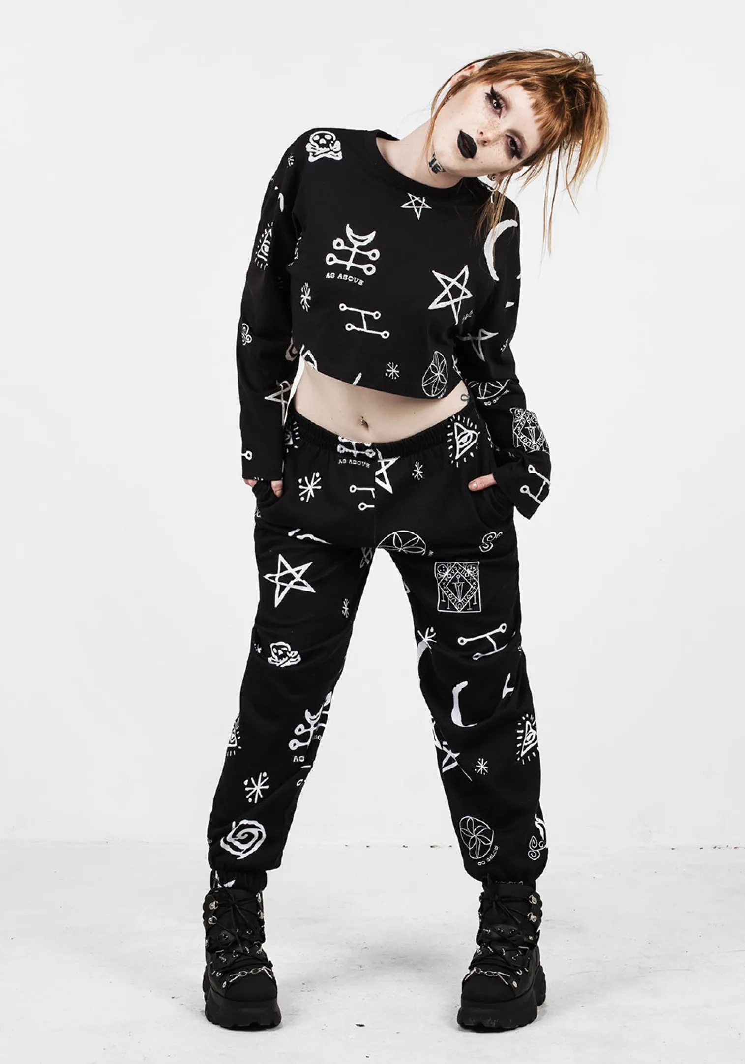 ABOVE BELOW Sweatpants