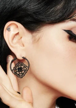 Arlo Snake Cartilage Piercing
