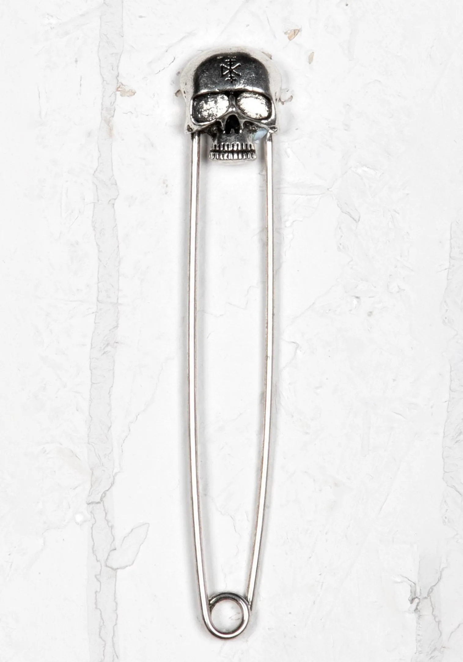 Dead Head Pin