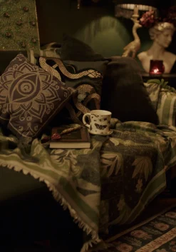 Deception Floral Snake Woven Blanket - Green