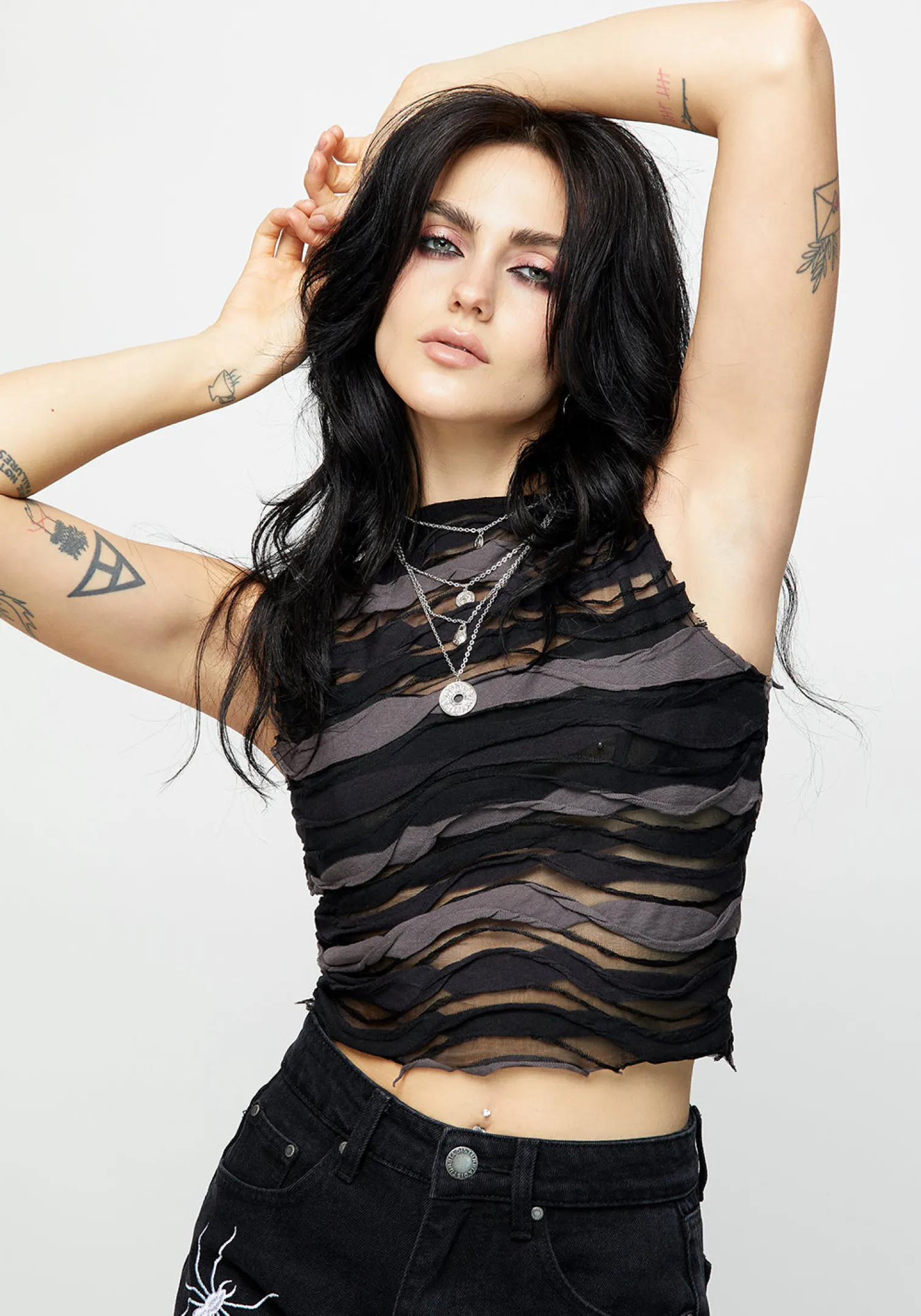 Distortion Sleeveless Crop Top