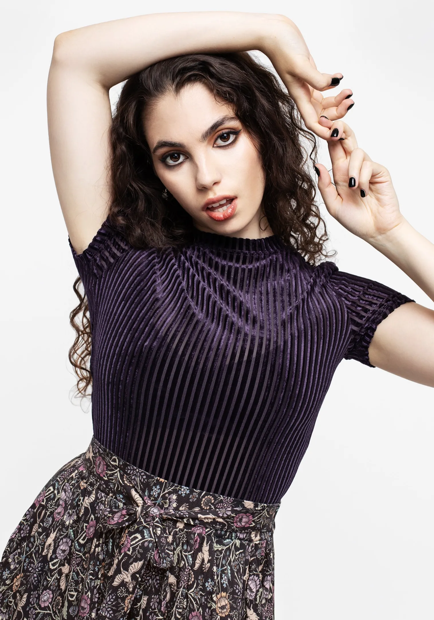 Dysnomia Ribbed Velvet Crop Top