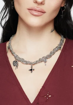 Eilir Twisted Vintage Charm Necklace