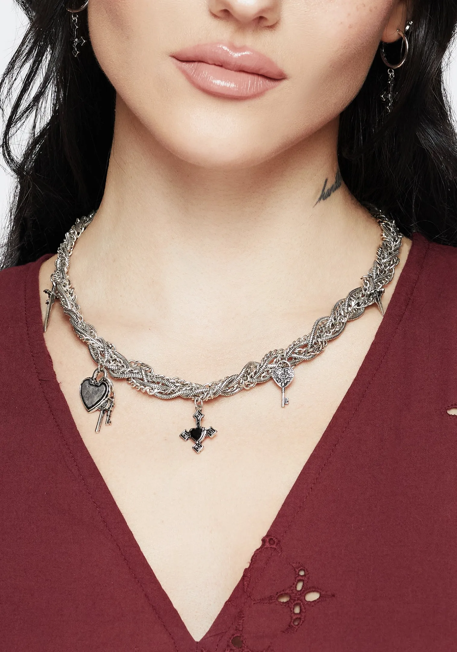 Eilir Twisted Vintage Charm Necklace