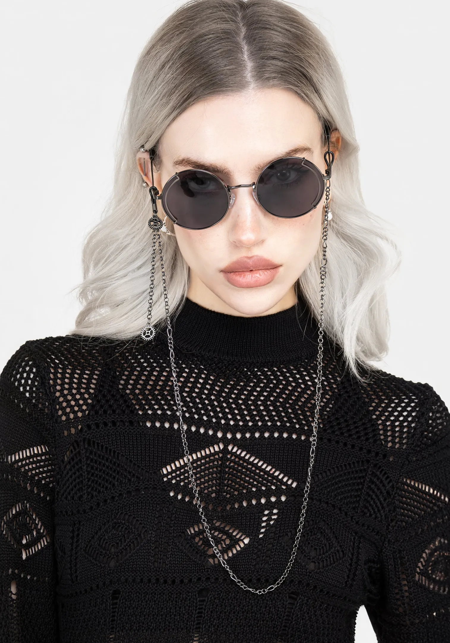 Emilie Round Sunglasses with Chain