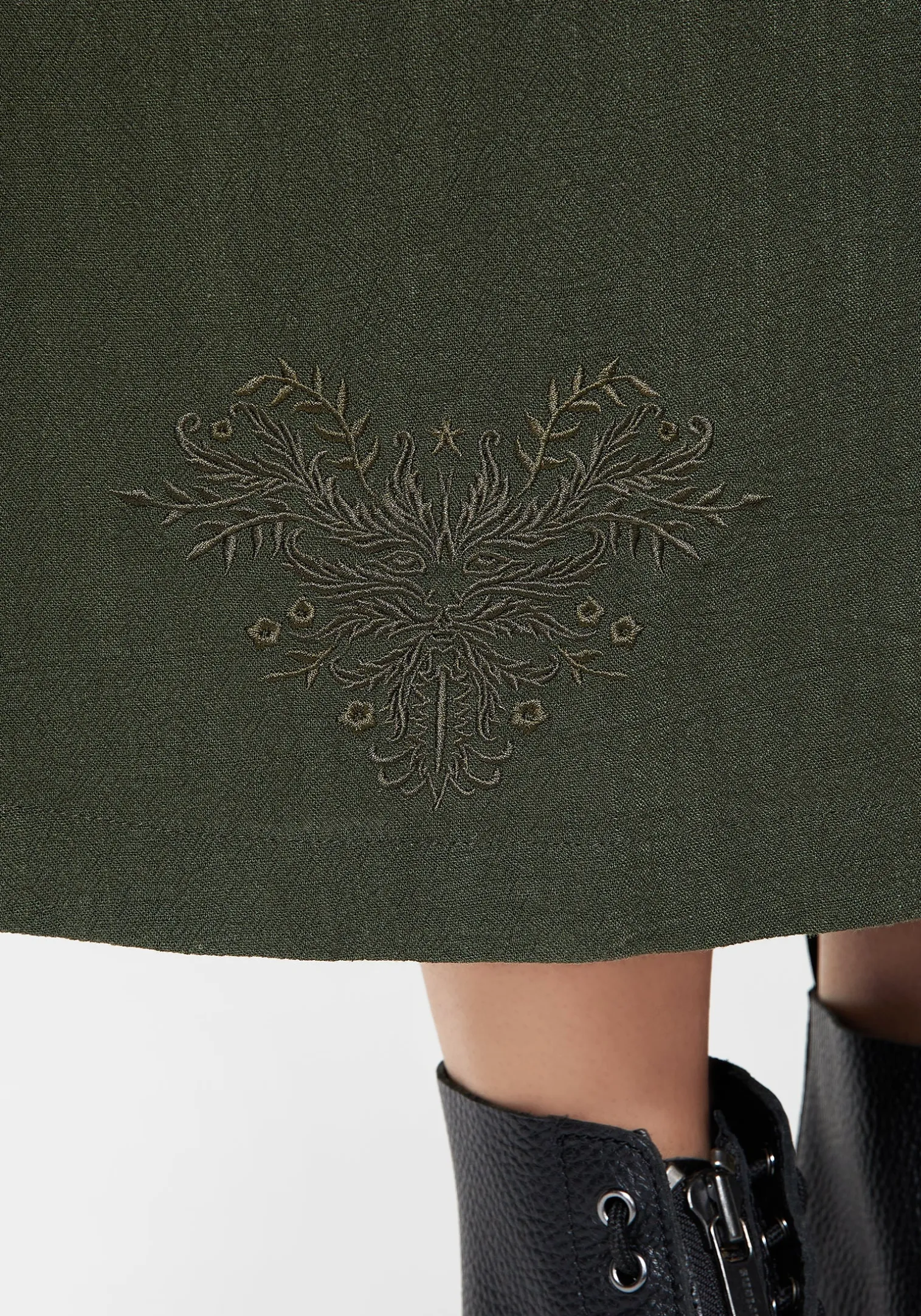 Foliate Linen-Blend Embroidered Button Up Midaxi Skirt - Green