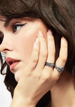 Laverna Floral Ring Set