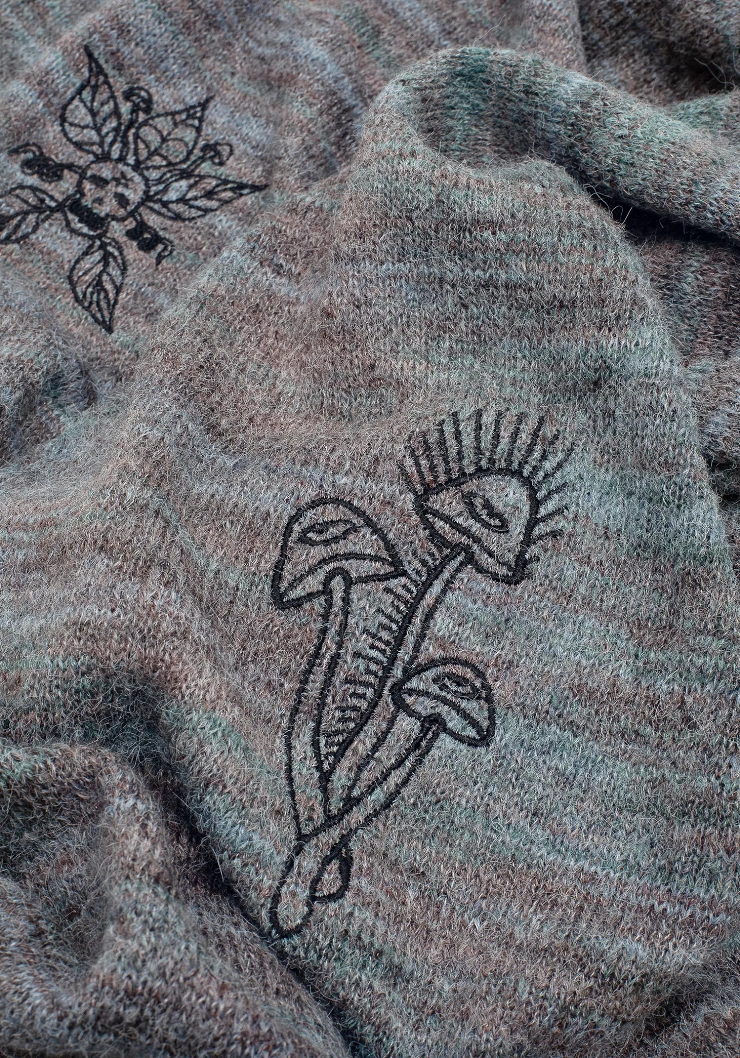 Mandragore Embroidered Knit Scarf