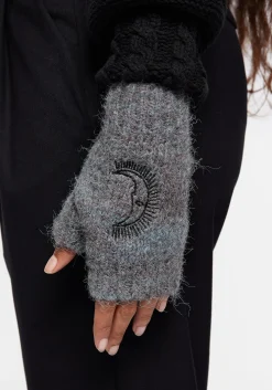 Mandragore Embroidered Knit Fingerless Gloves