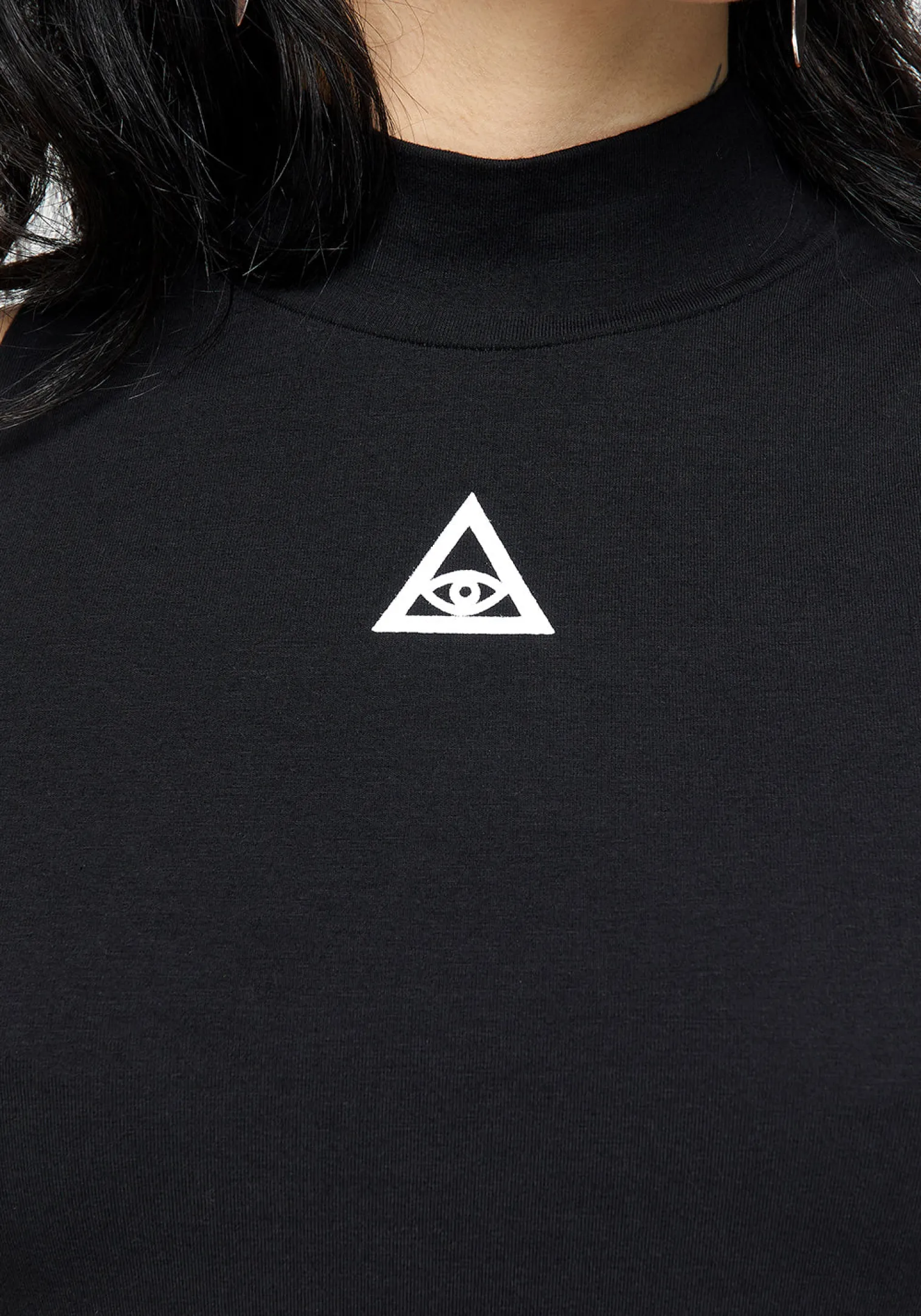 Mandrake High Neck Sleeveless Tee