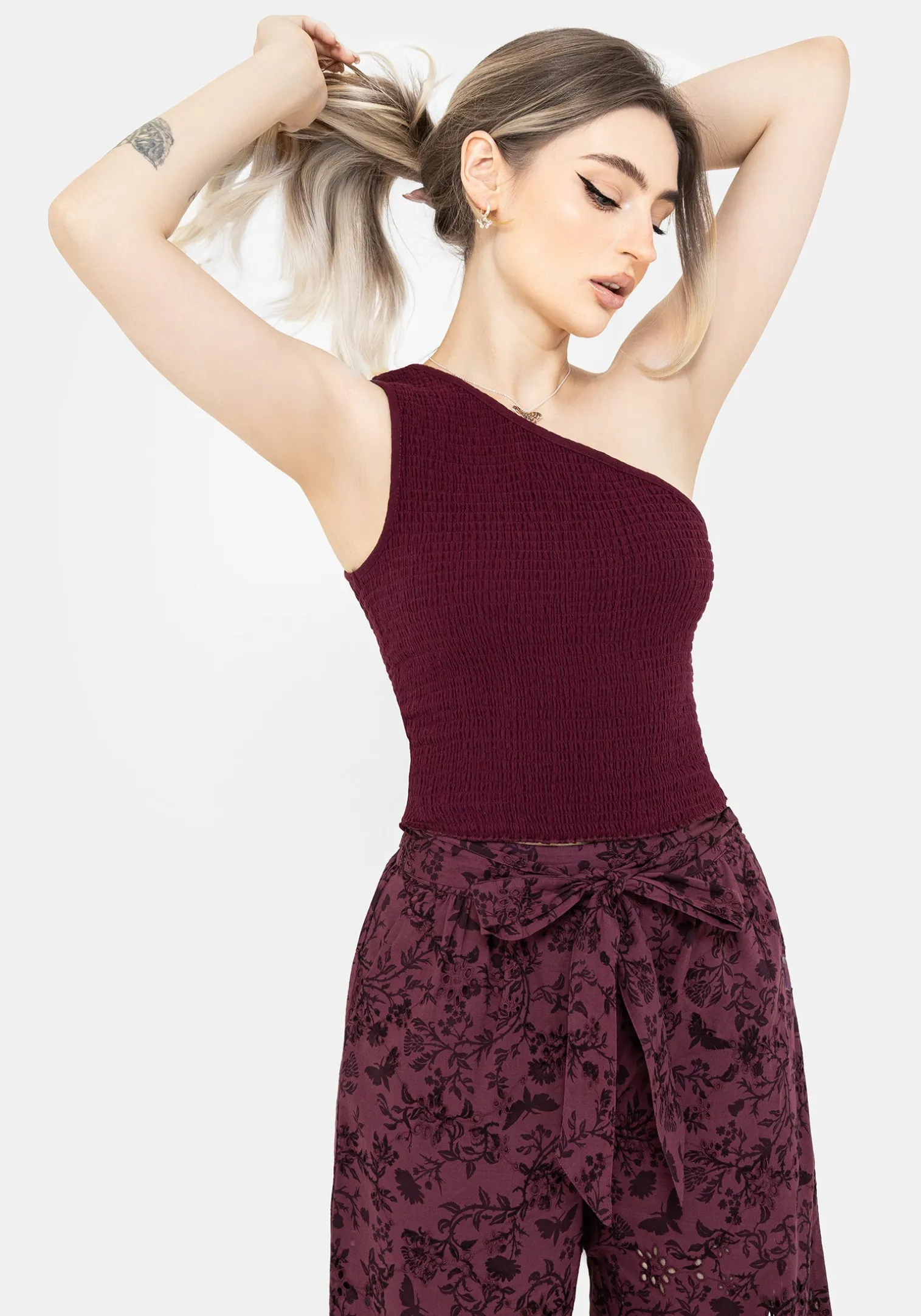 Midsommar Cotton Asymmetric Shirred Top