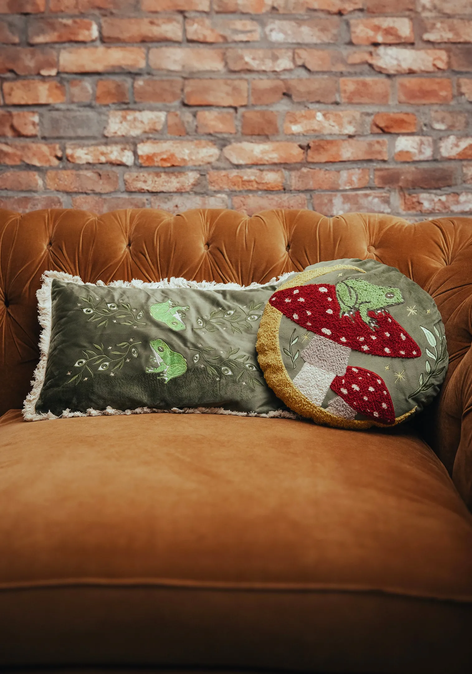Swamplife Embroidered Velour Rectangle Fringe Cushion