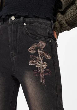Valeria Floral Moth Embroidered Mom Jeans