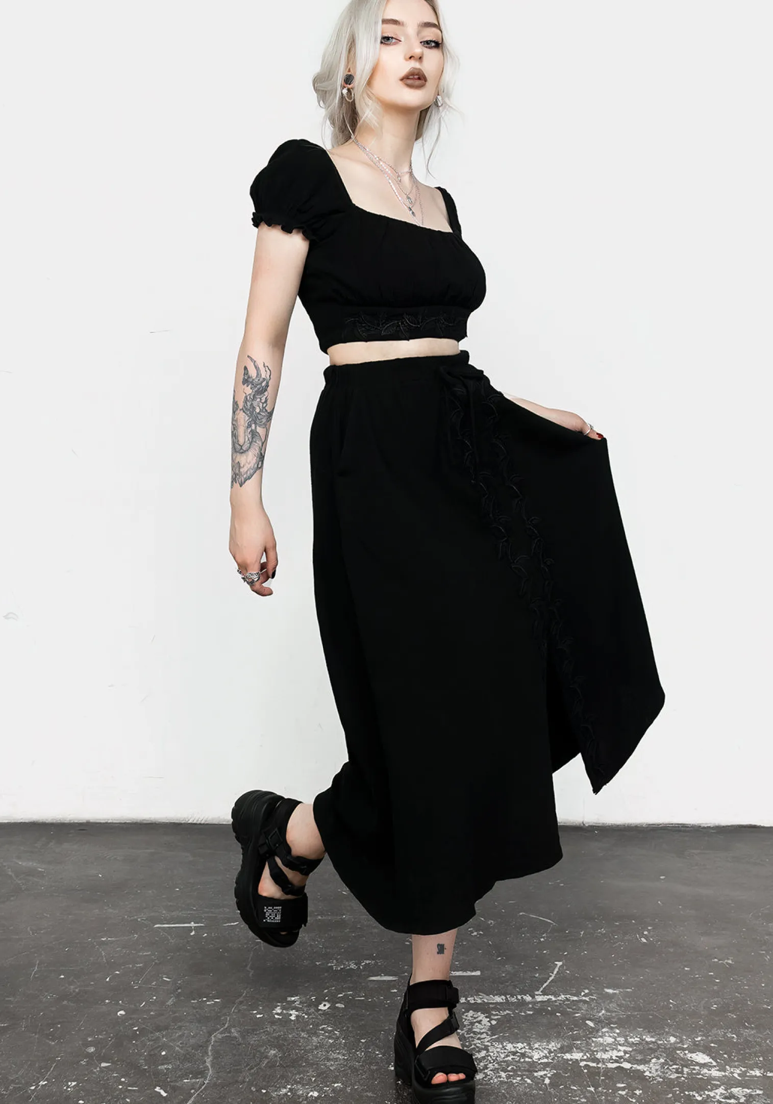 Vine Textured Midi Skirt