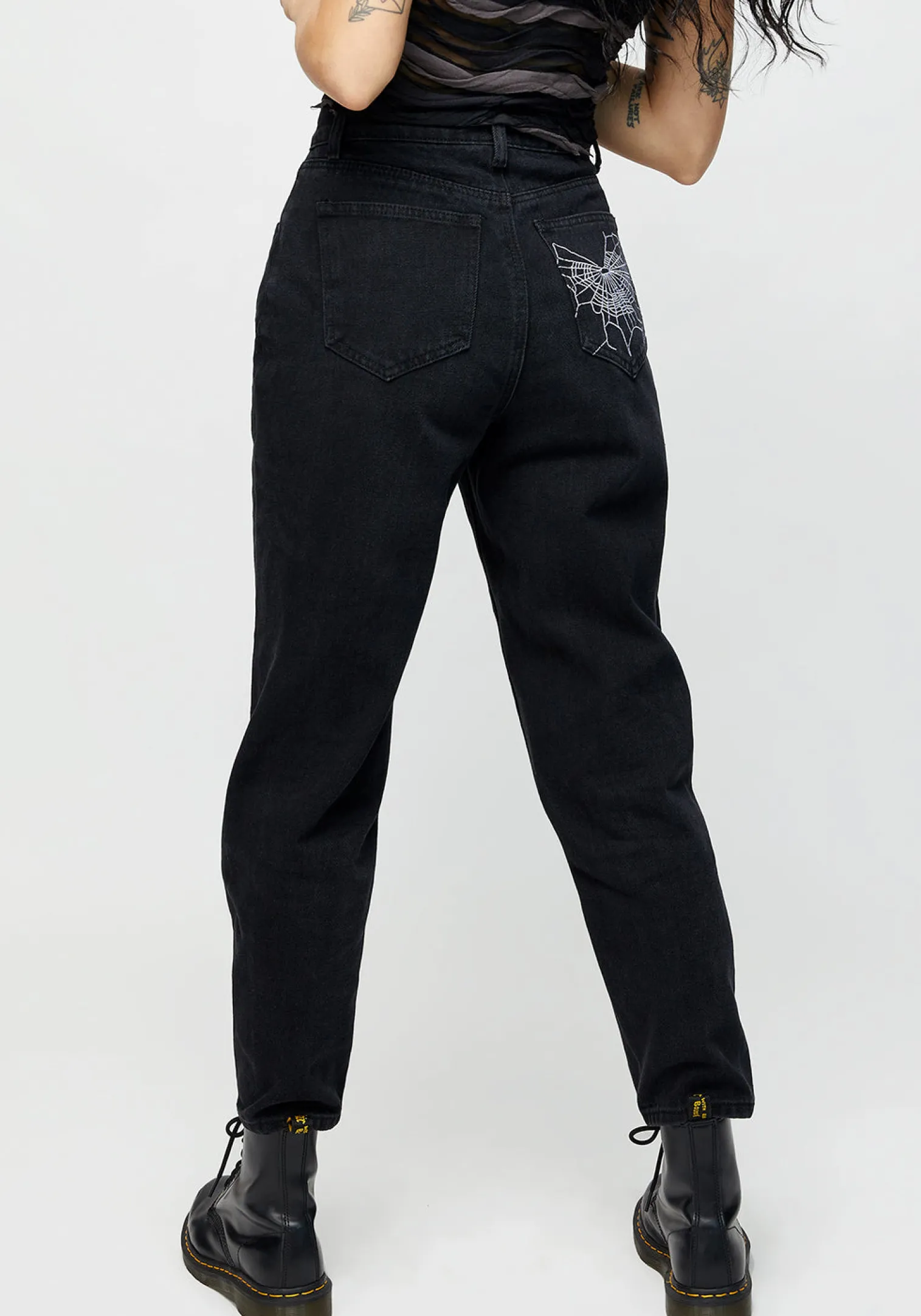 Widow Jeans