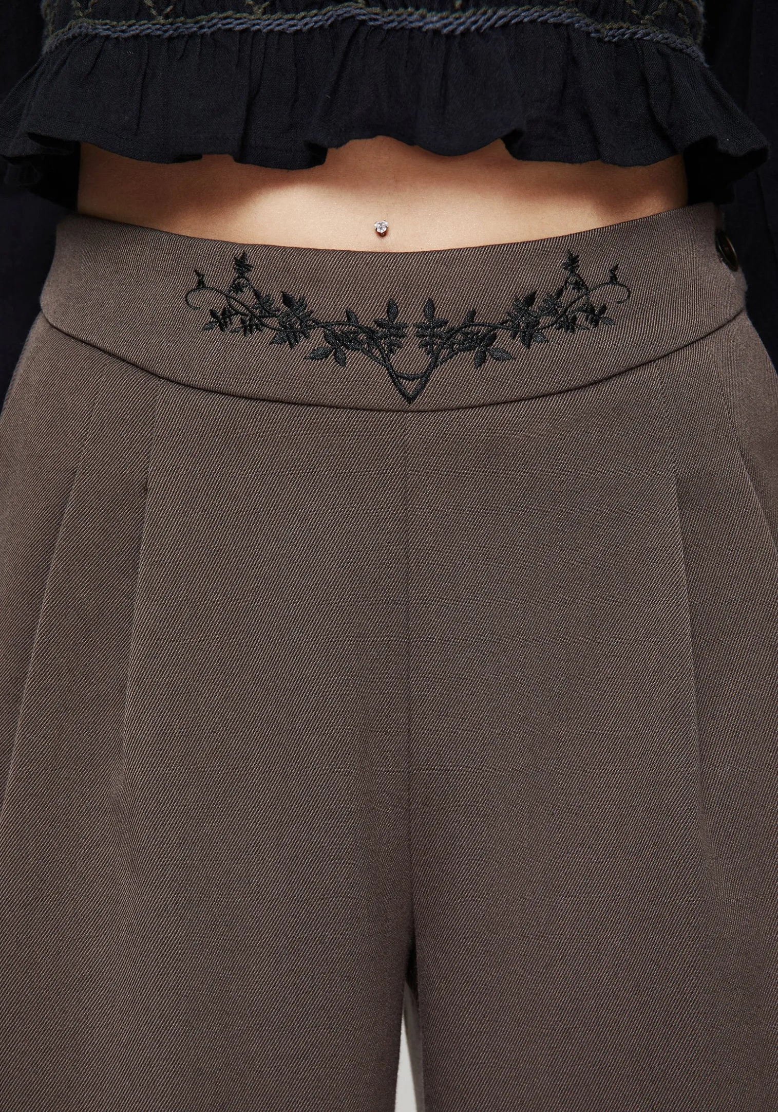 Woodruff Embroidered Balloon Leg Trouser